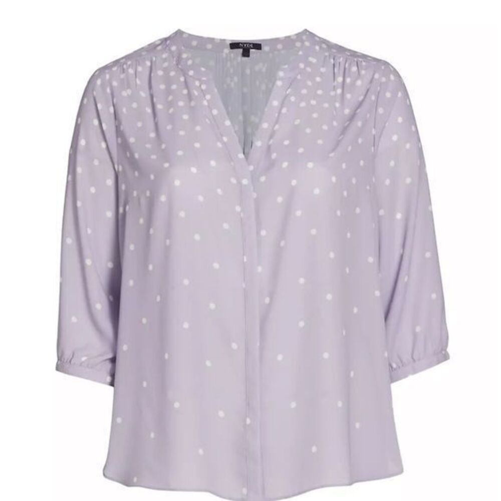 NYDI 
Pintuck Dotted Blouse
